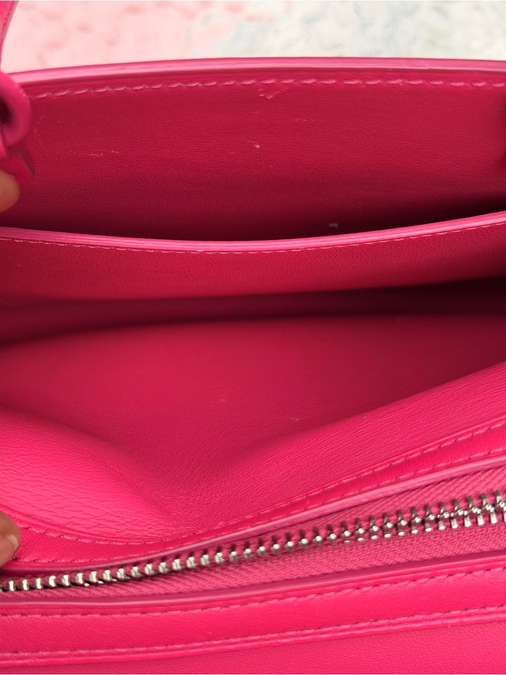 Coach Rogue Tea Rose Dragonfruit - Picture 9 of 14